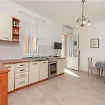 House Blue Island Jezera