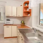 House Blue Island