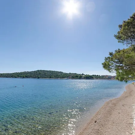 House Blue Island Holiday home Jezera