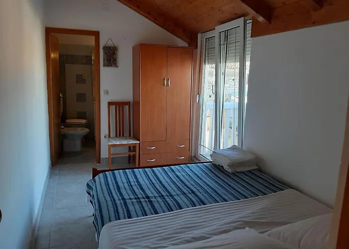 House Blue Island Jezera