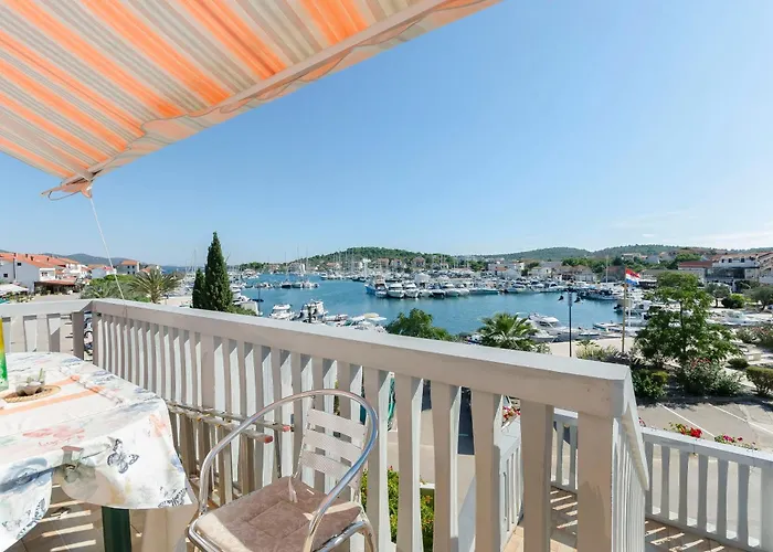 Holiday home House Blue Island