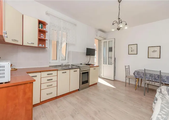 House Blue Island Jezera